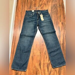 LEVIS 32x32 Jeans- NEW